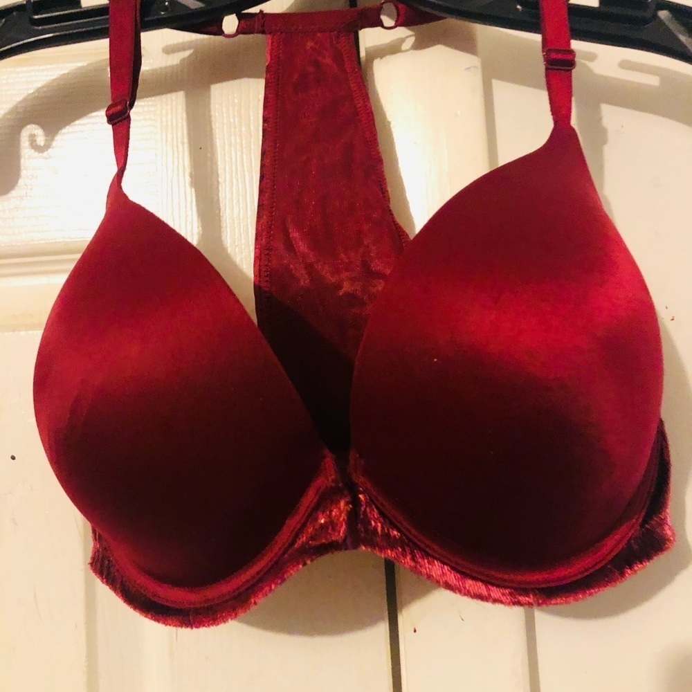 Victoria secret very sexy push-up bra